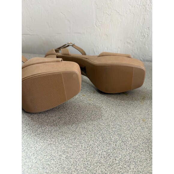 Y Not ? Womens Tan Block Heels Ankle Strap Size 8M  New Without Tags - Picture 9 of 9